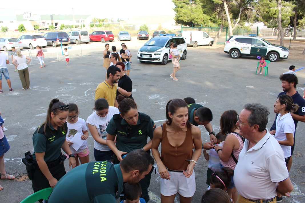 Guardia join in with children’s end-of-course party