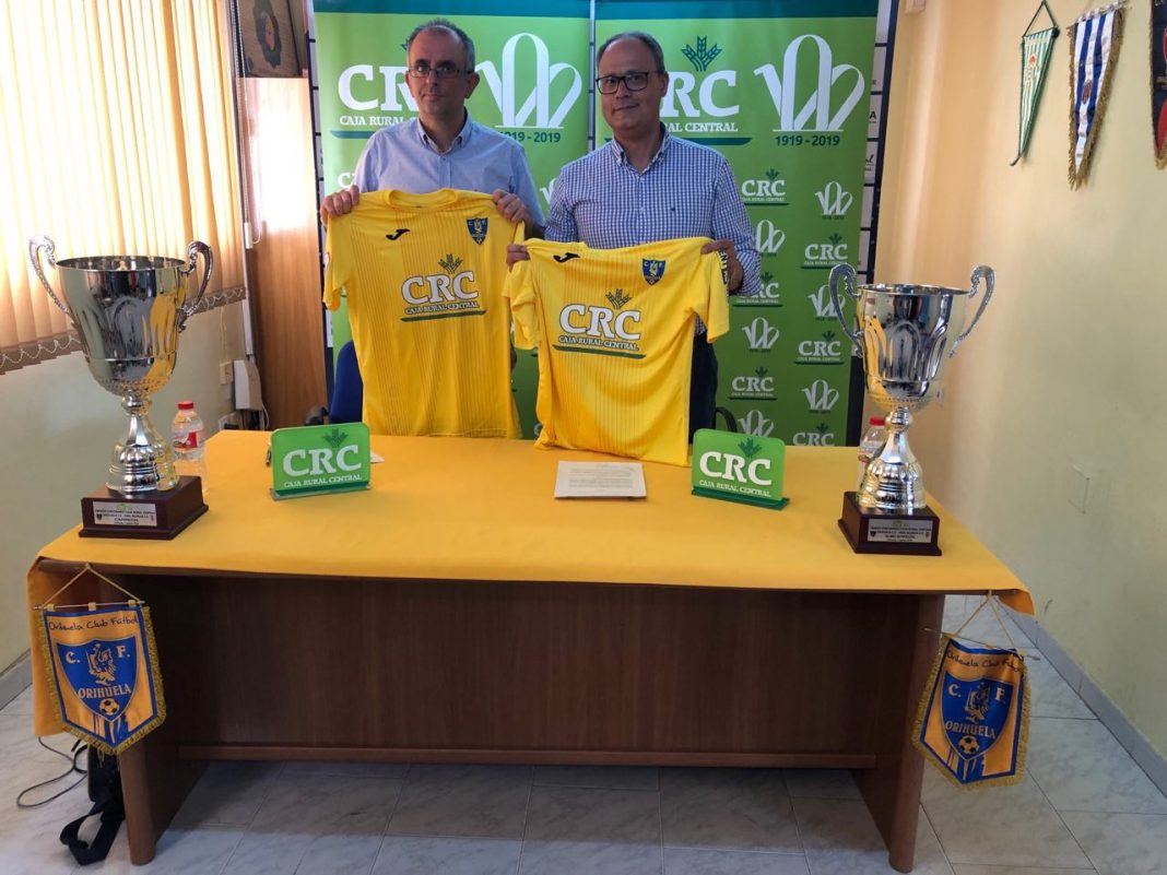 The president, Antonio Felices, and the general director of Caja Rural Central, José Víctor Guillén