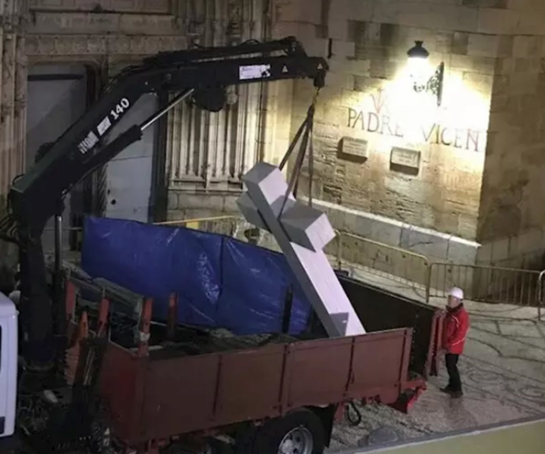 Cross of the Fallen moved to Callosa Museum