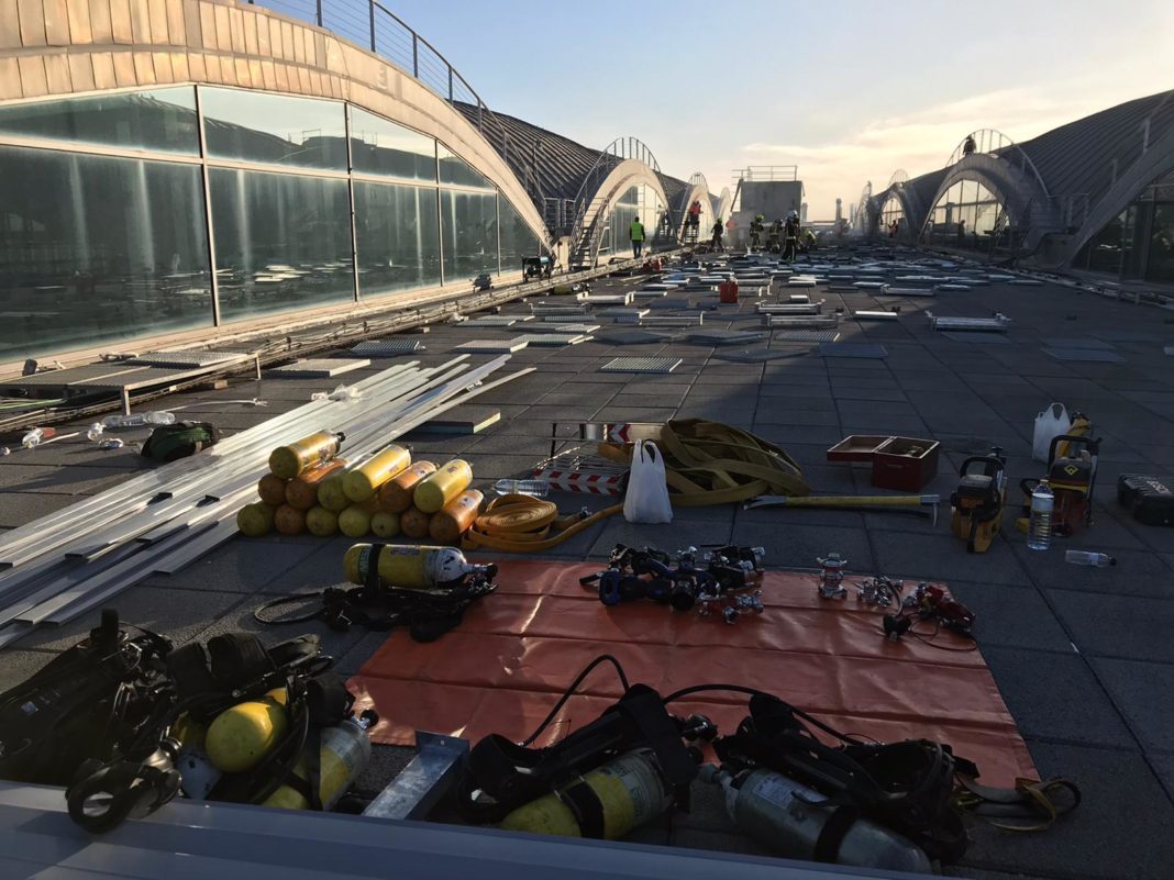 Many passengers were bused to Corvera and to Valencia airports