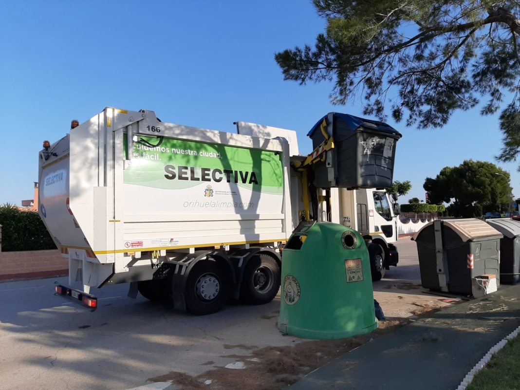 Fifth side loading waste collection truck bound for the coast to its fleet