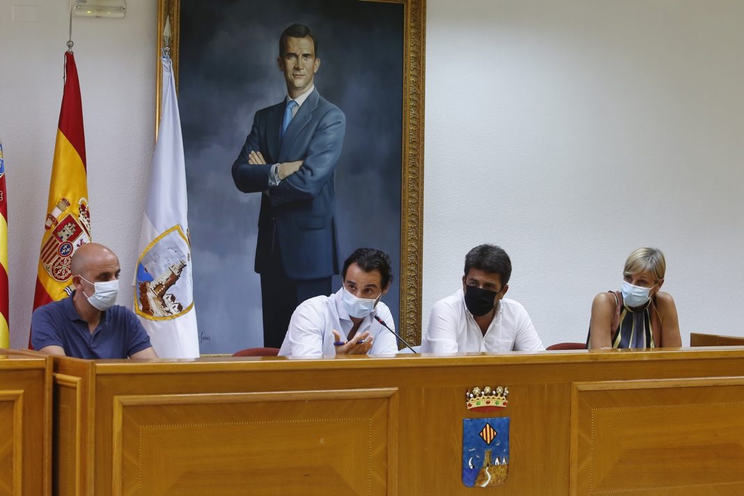 The meeting between the mayor of Torrevieja, Eduardo Dolón, and the president of the Provincial Council, Carlos Mazón