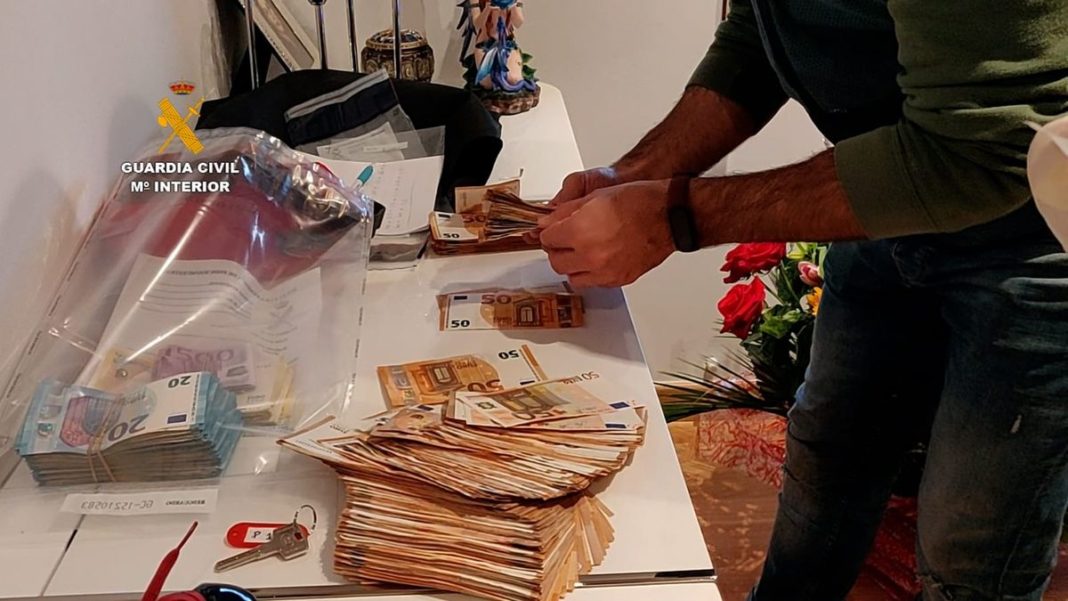 The police seized 60,000 euros in cash, jewels valued at 50,000 euros, two high-end vehicles and a large number of high-tech devices.