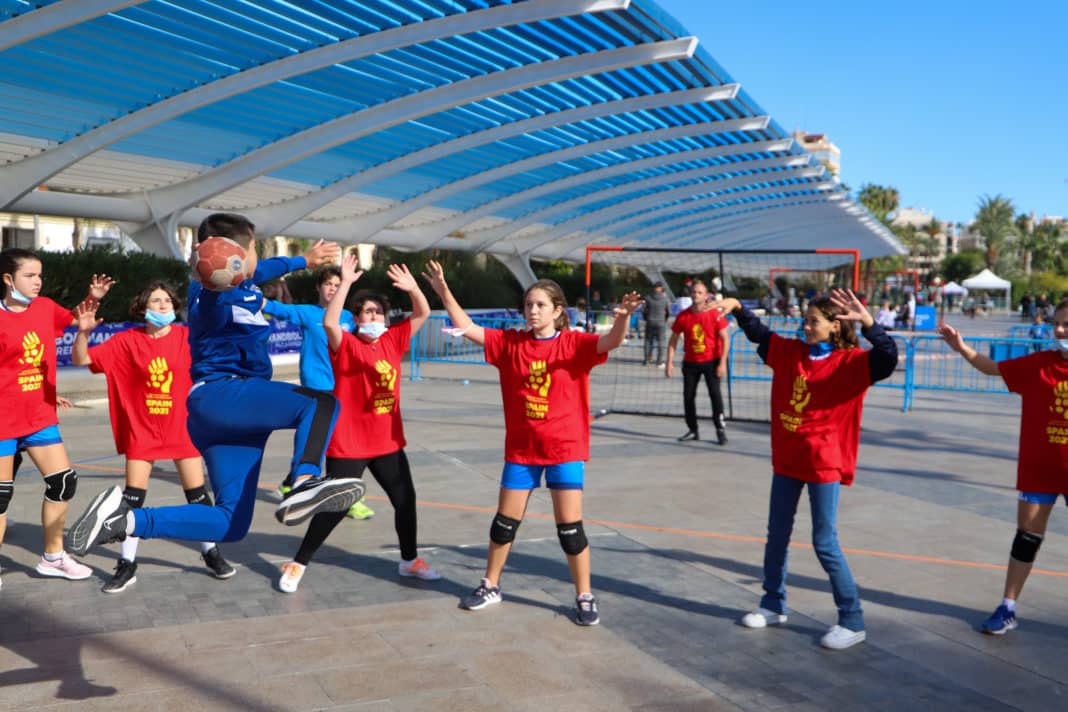 Vistalegre Paseo Welcomes a Morning of Handball