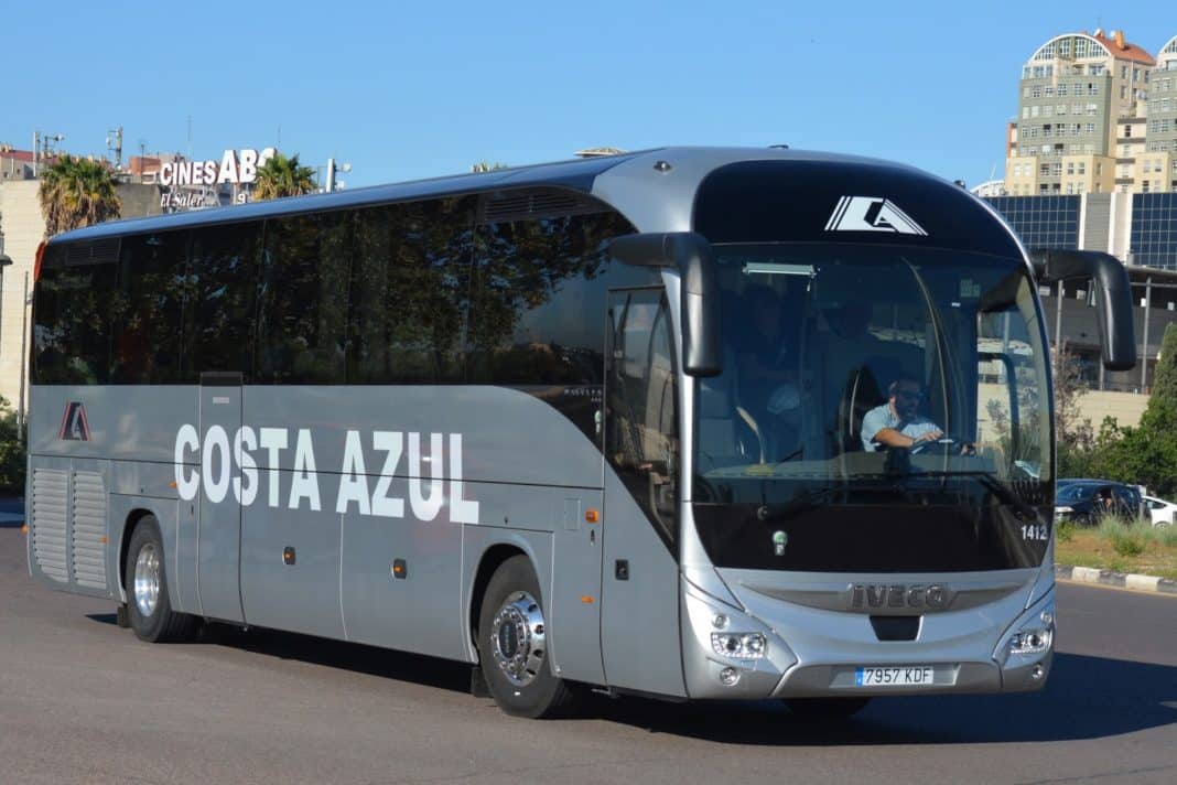 Costa Azul Coach
