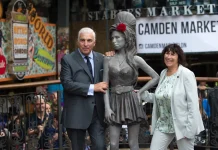 Julie’s Musical Memories In 2014 a life-size bronze statue of singer Amy Winehouse was unveiled in Camden