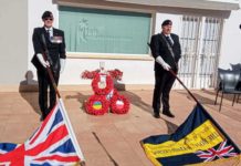 Two Hundred people pay respects in Gran Alacant