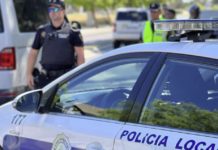 Santa Pola Police help to save a baby